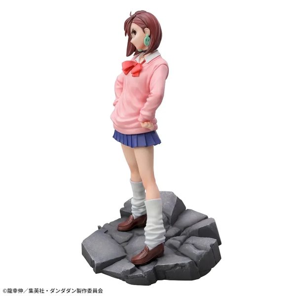 Momo Ayase Dandadan Collectible Figurine